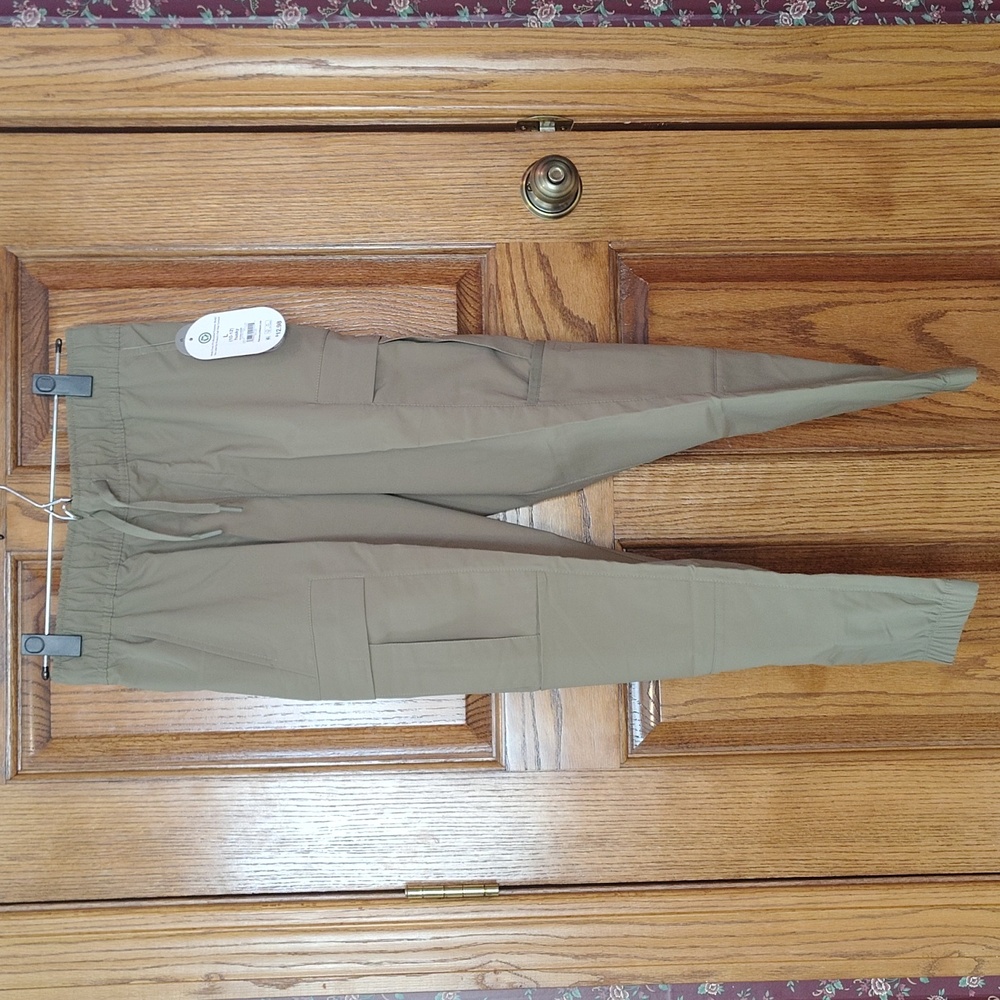 Wonder Nation Uniform Green Pique Joggers NWT Large (10-12) Husky